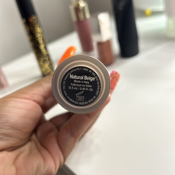 High End makeup bundle NEW - Picture 2 of 4